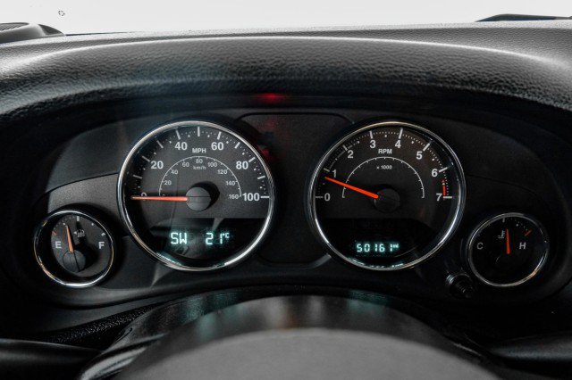 Used 2015 Jeep Wrangler Sport w/ Mopar Black Appearance Group AWD/4WD image 13