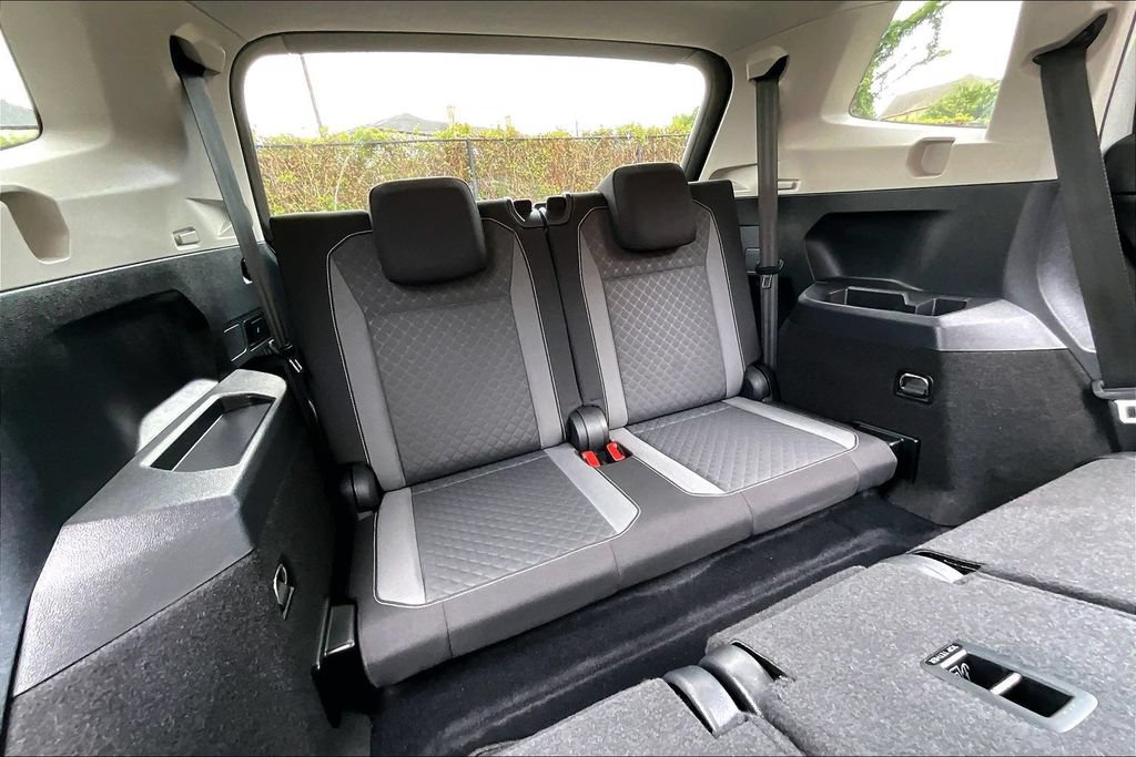Used 2021 Volkswagen Tiguan S FWD image 34