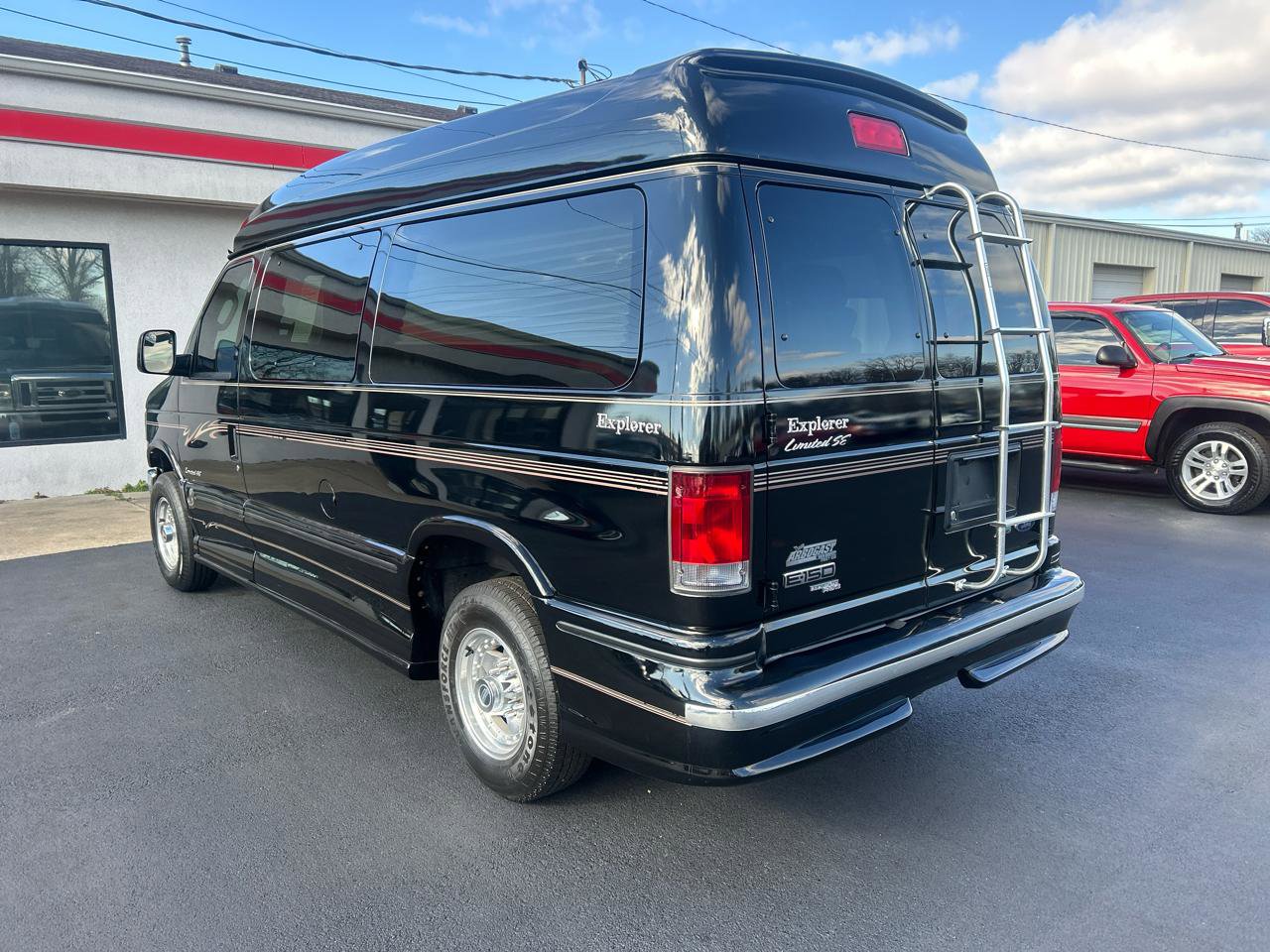 Used 2012 Ford E-150 and Econoline 150 w/ RV Plus Pkg image 7