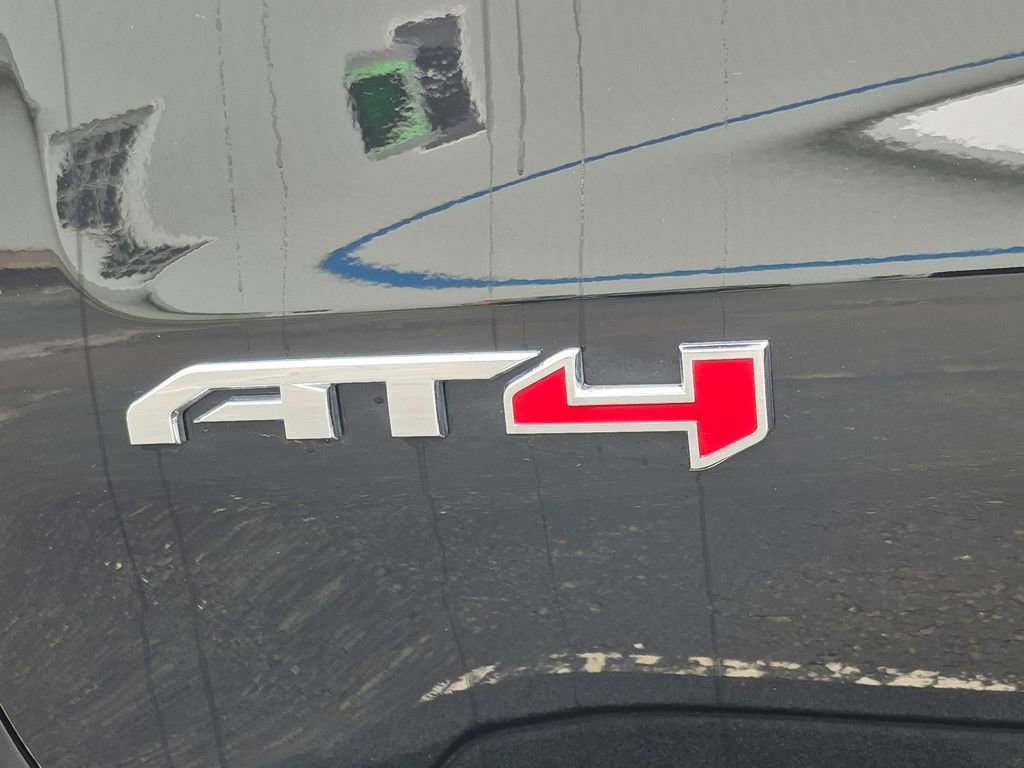 Used 2024 GMC Sierra 1500 AT4 w/ AT4 Premium Package image 10