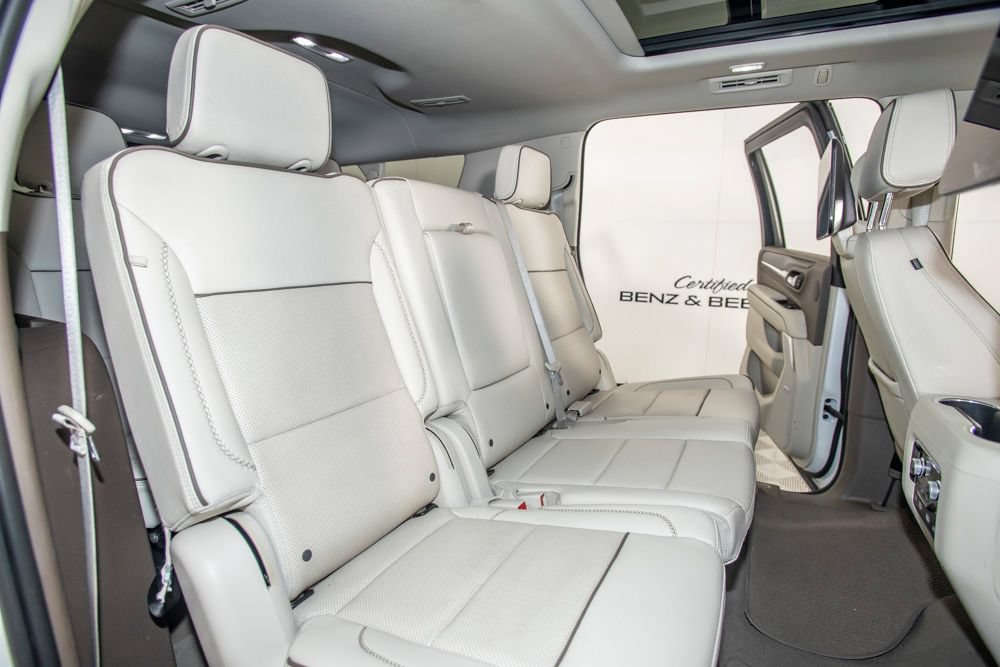 Used 2023 GMC Yukon XL Denali w/ Denali Reserve Package AWD/4WD image 19