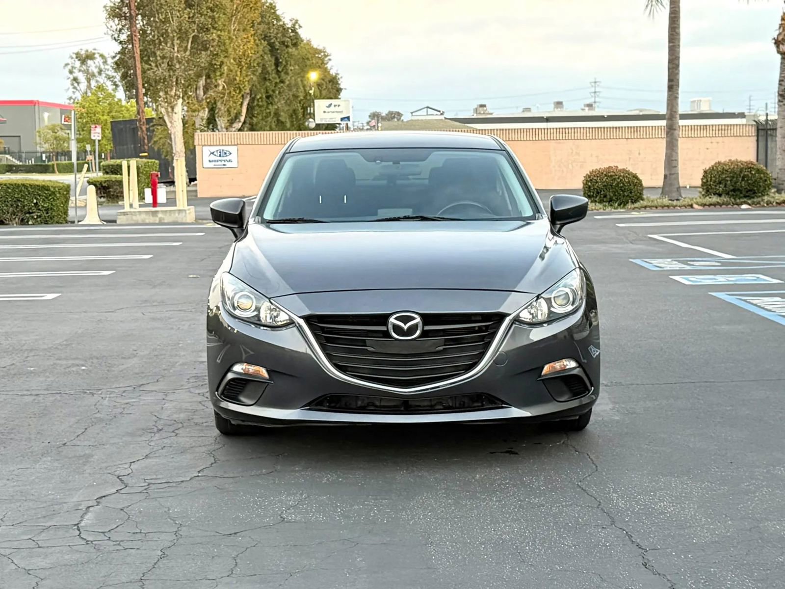 Used 2016 MAZDA MAZDA3 i Sport w/ Preferred Equipment Package FWD image 8