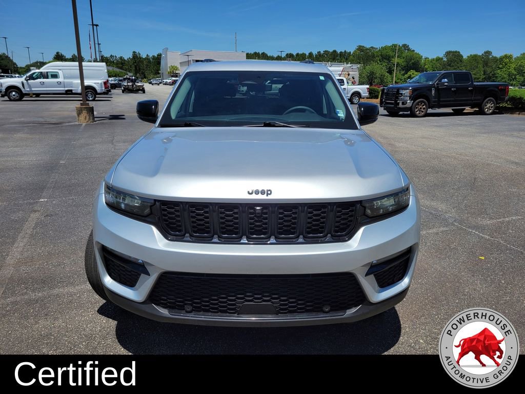 Used 2023 Jeep Grand Cherokee Limited w/ Luxury Tech Group II RWD image 10
