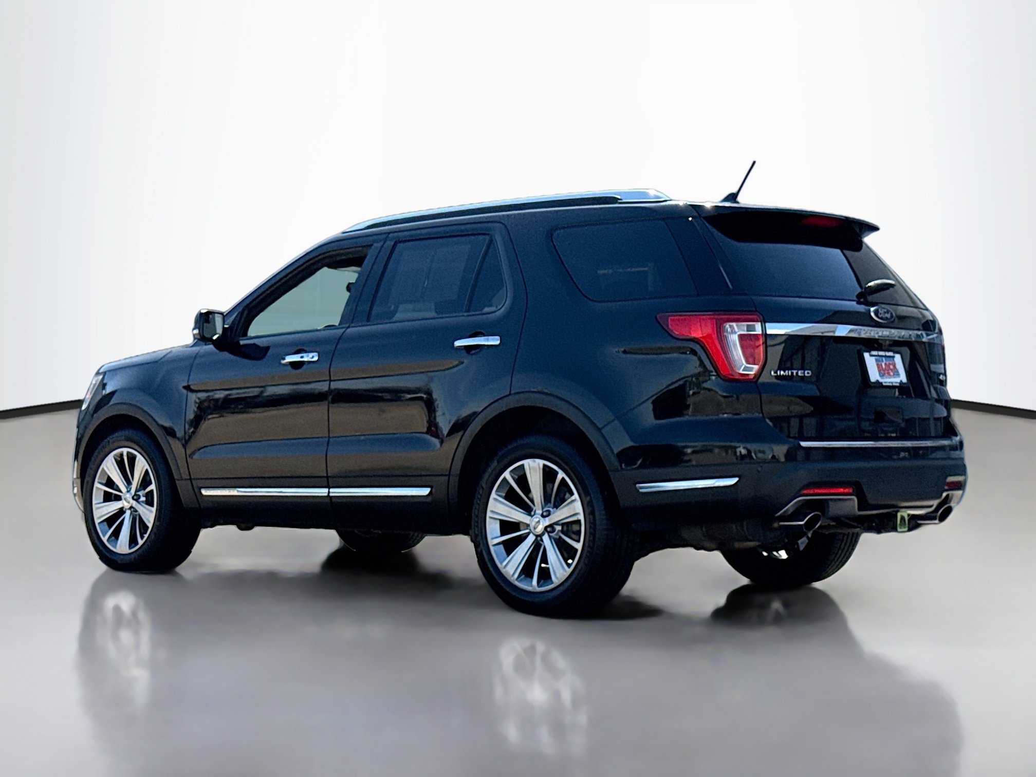 Used 2018 Ford Explorer Limited AWD/4WD image 14