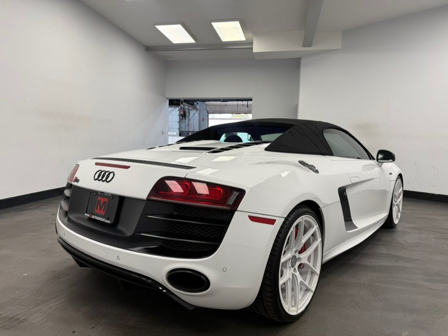 Used 2011 Audi R8 V10 AWD/4WD image 23