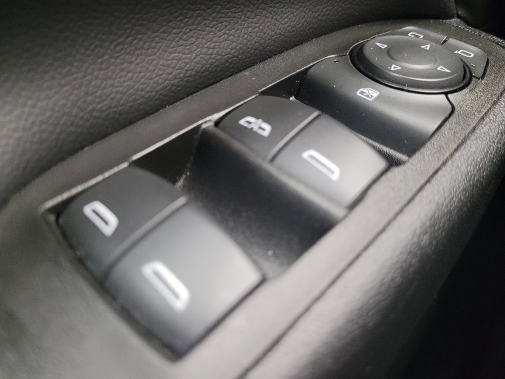 Used 2022 Chevrolet Equinox LT image 27