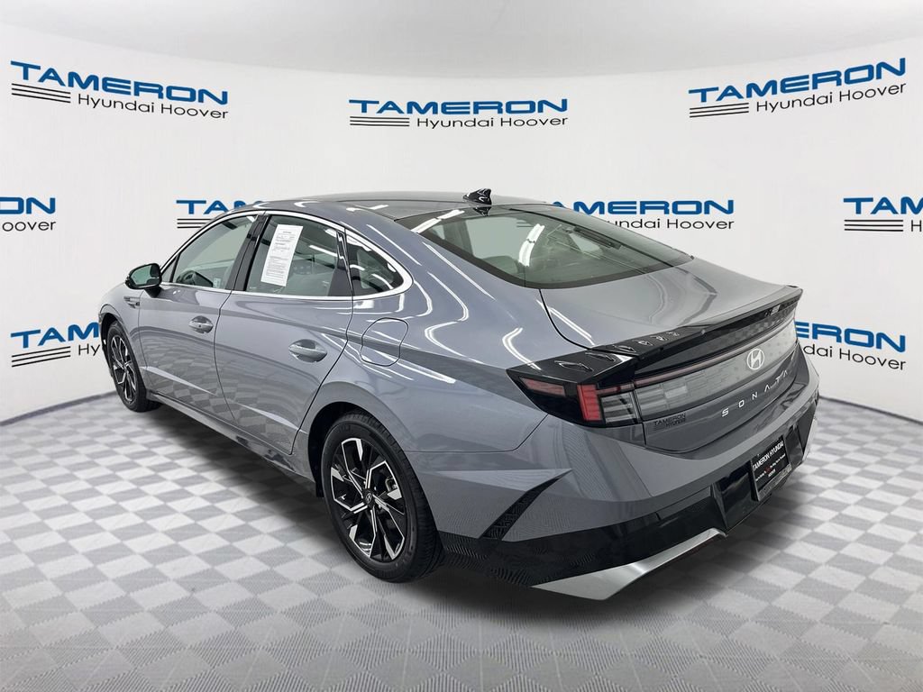 Used 2025 Hyundai Sonata SEL FWD image 3
