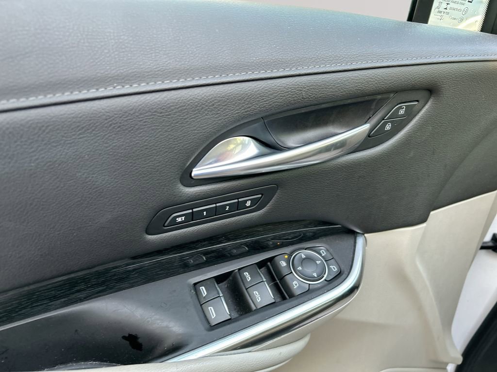 Used 2020 Cadillac XT4 Premium Luxury FWD image 27