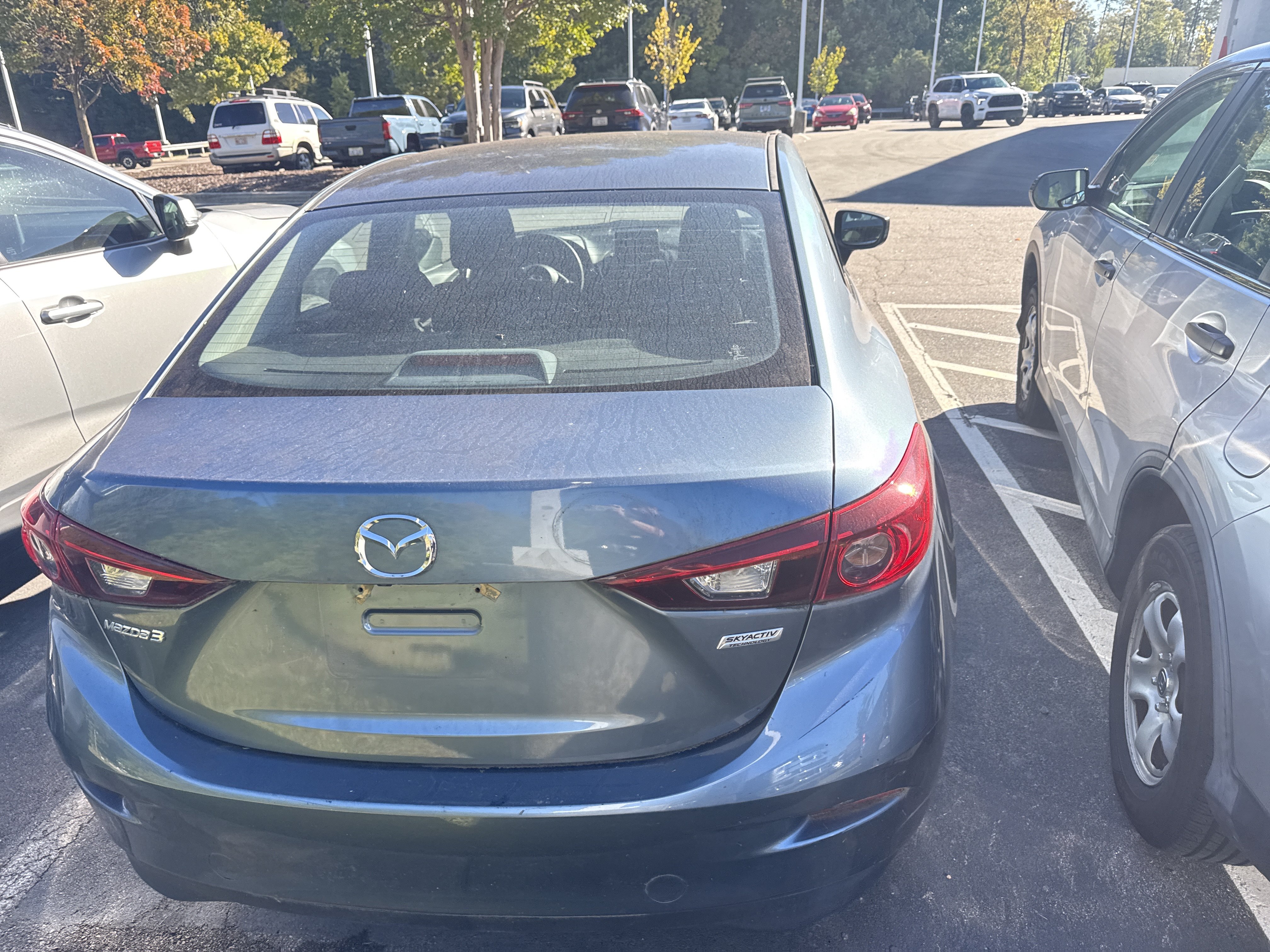 Used 2016 MAZDA MAZDA3 i Sport w/ Preferred Equipment Package FWD image 9