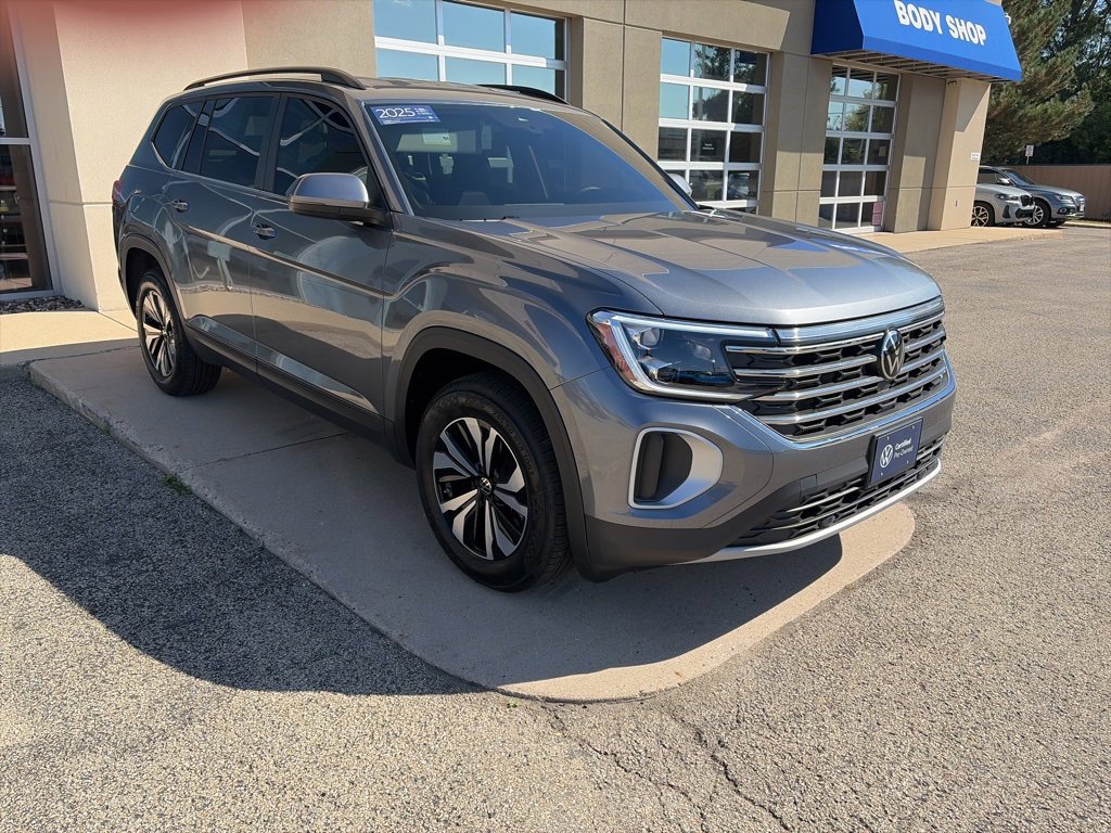 Certified 2025 Volkswagen Atlas SE