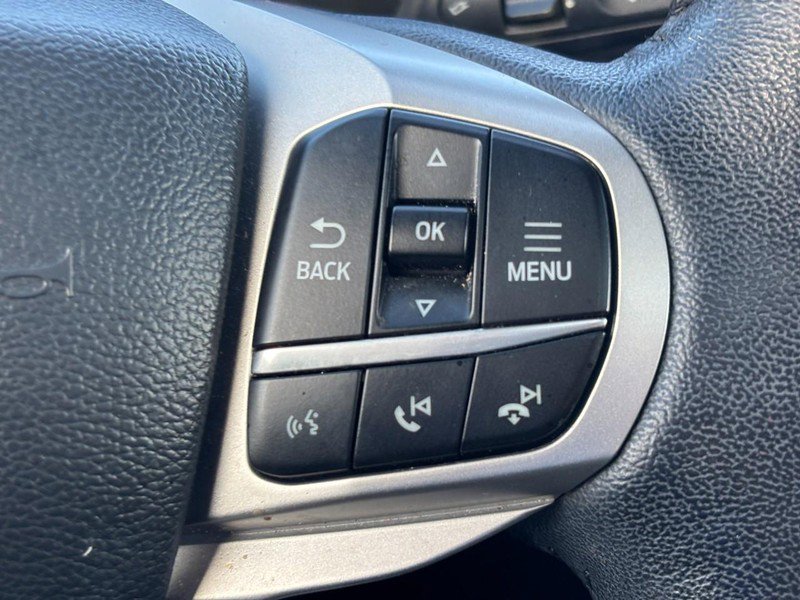 Used 2022 Ford Explorer XLT w/ Equipment Group 202A image 22