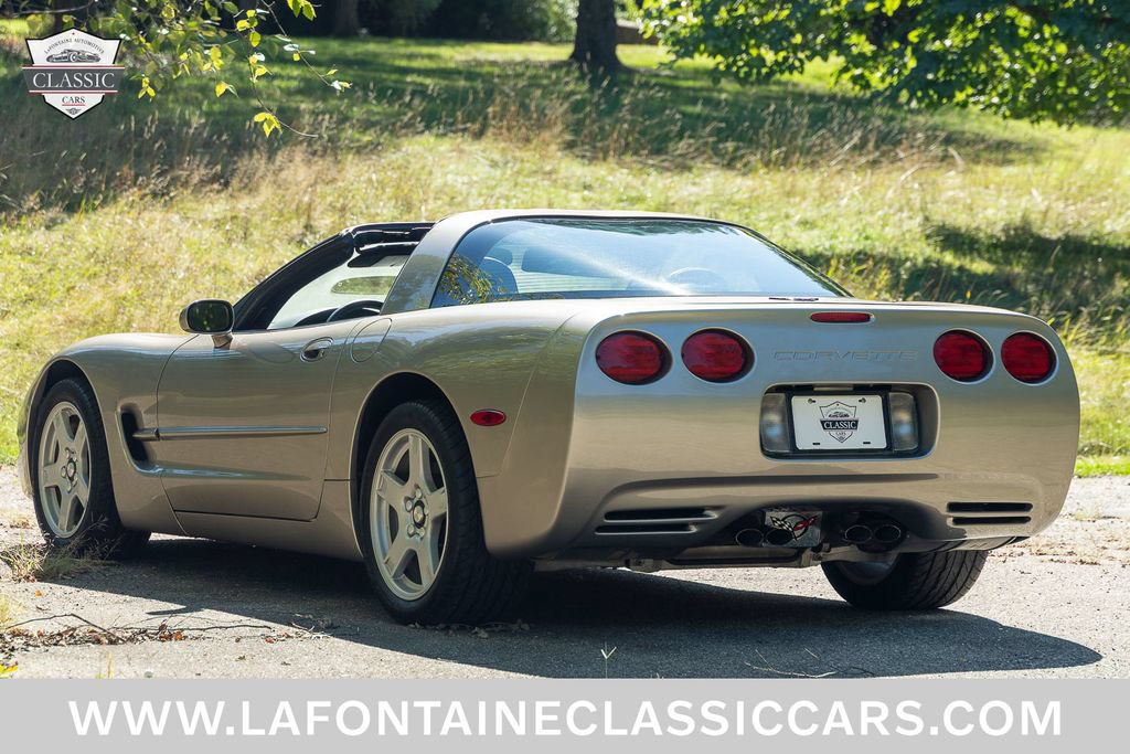 Used 1999 Chevrolet Corvette Coupe RWD image 38