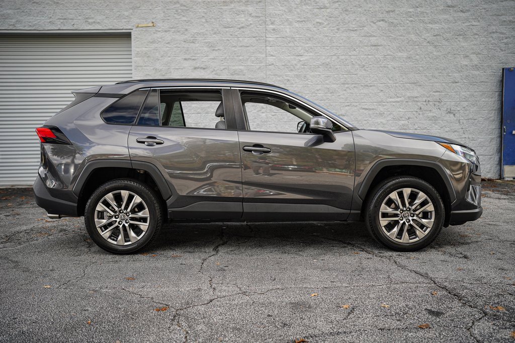 Used 2023 Toyota RAV4 XLE Premium image 17