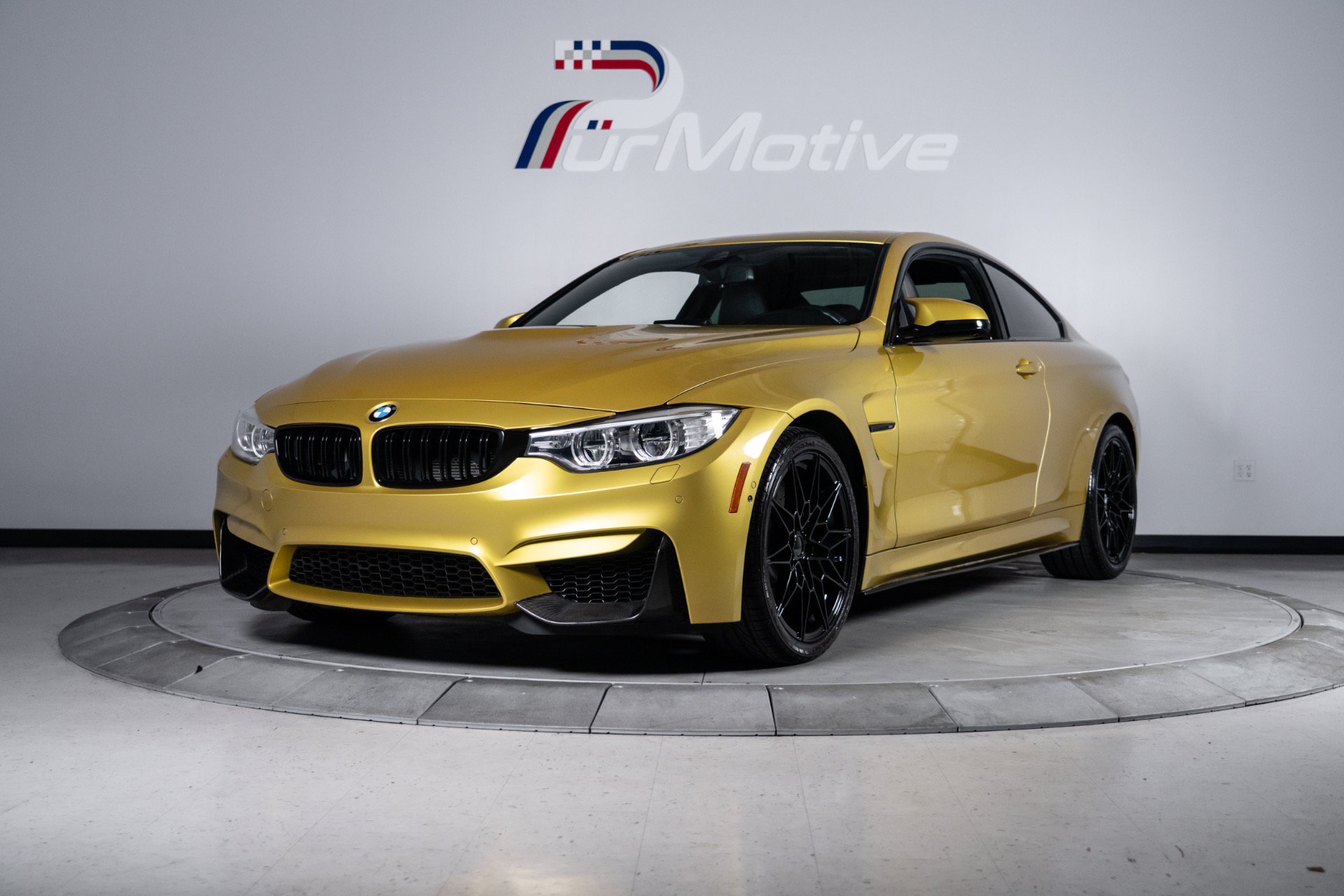 Used 2015 BMW M4 Coupe RWD image 1