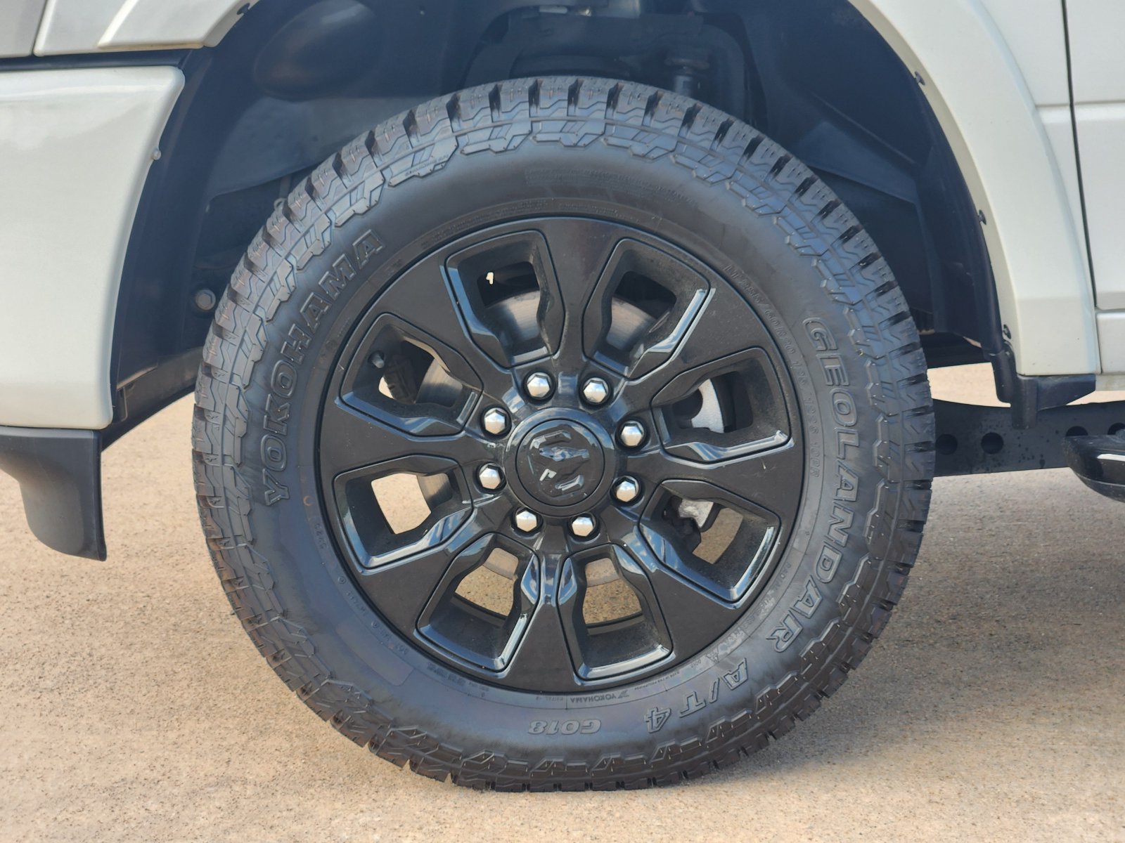 Used 2024 RAM 2500 Limited AWD/4WD image 14