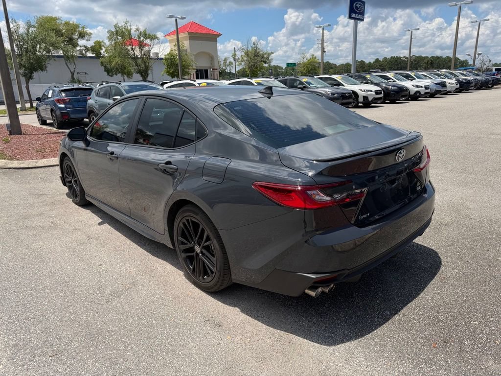 Used 2025 Toyota Camry SE FWD image 7