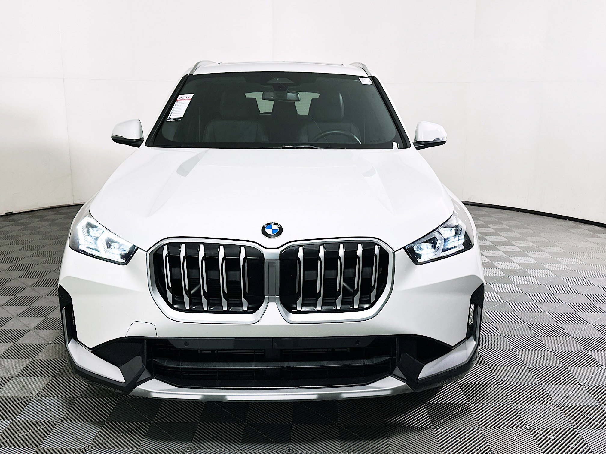 Used 2026 BMW X1 xDrive28i image 8