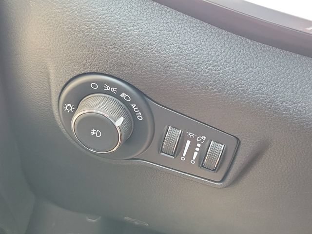 New 2026 Jeep Compass Limited AWD/4WD image 19