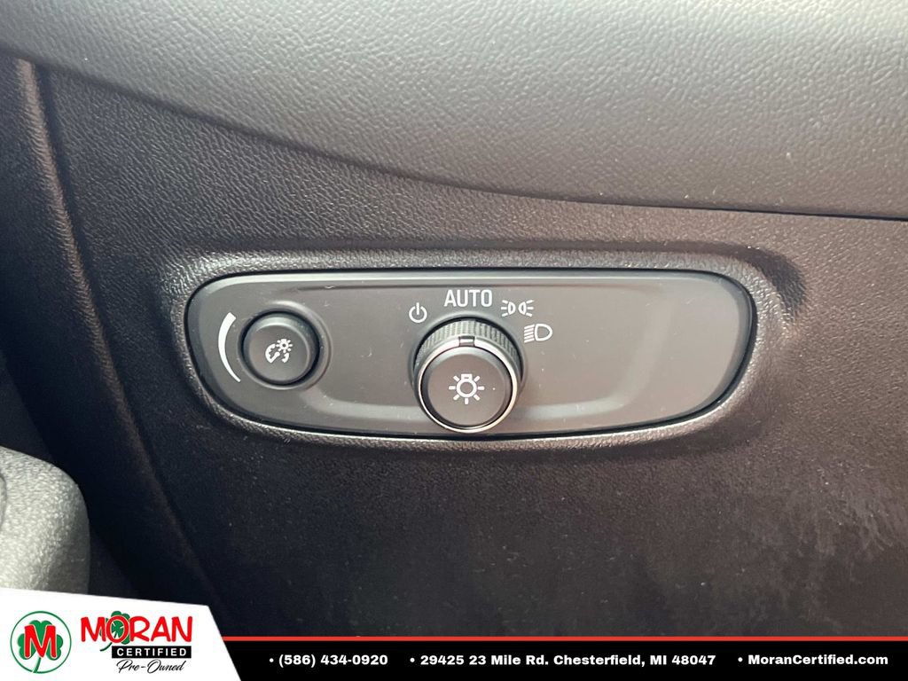 Used 2019 Chevrolet Equinox LT FWD image 26