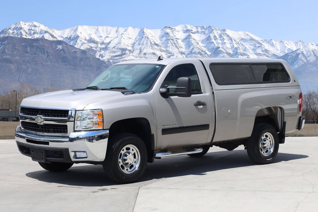 Used 2007 Chevrolet Silverado 2500 LT w/ 1LT Convenience Package AWD/4WD image 2