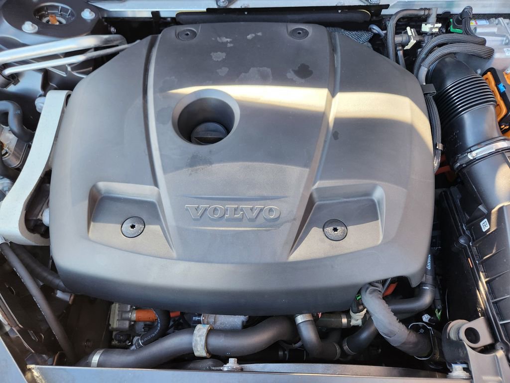 Used 2024 Volvo XC60 T8 Plus w/ Protection Package Premier image 19