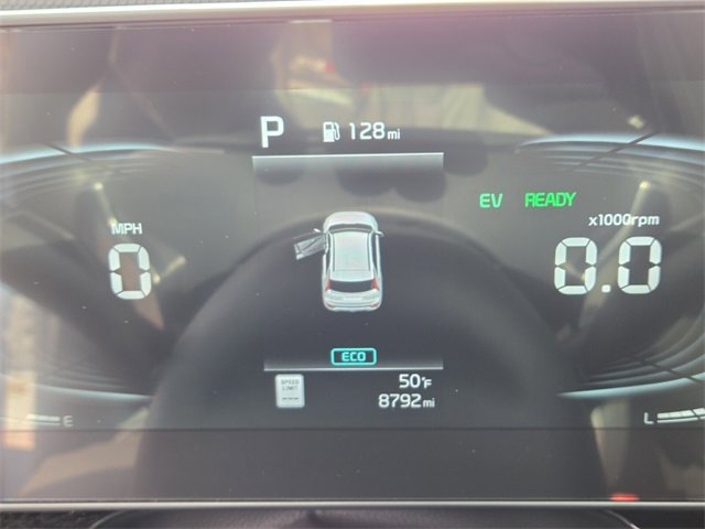 Certified 2025 Kia Niro EX image 19