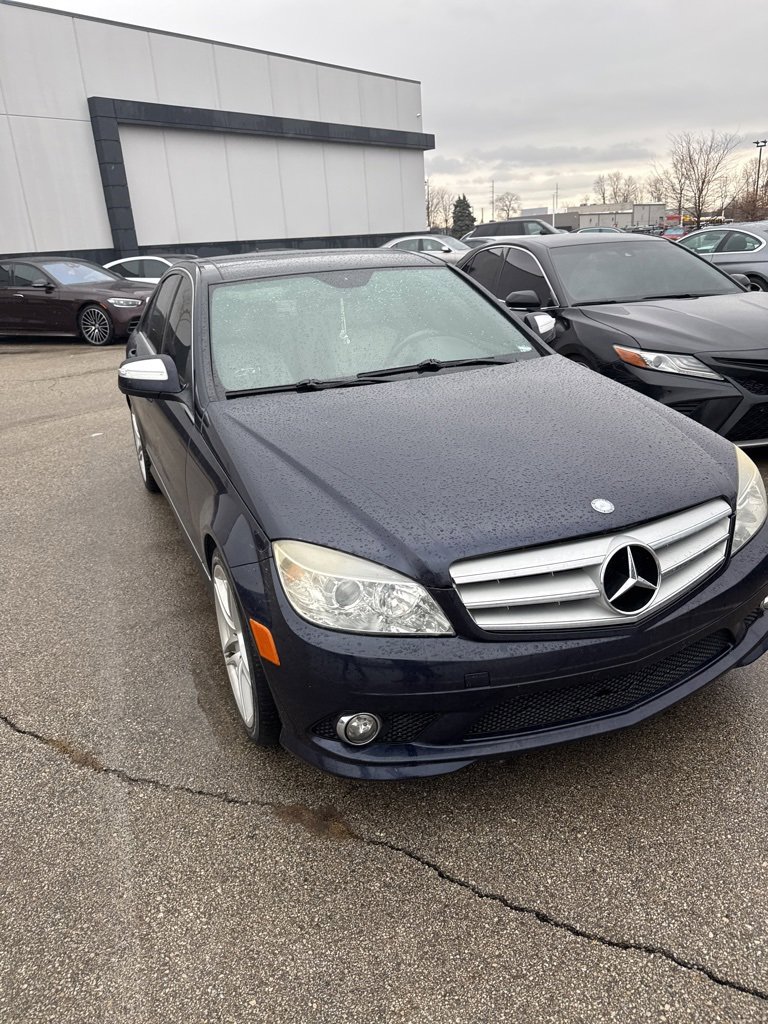 Used 2009 Mercedes-Benz C 300 Sedan image 3