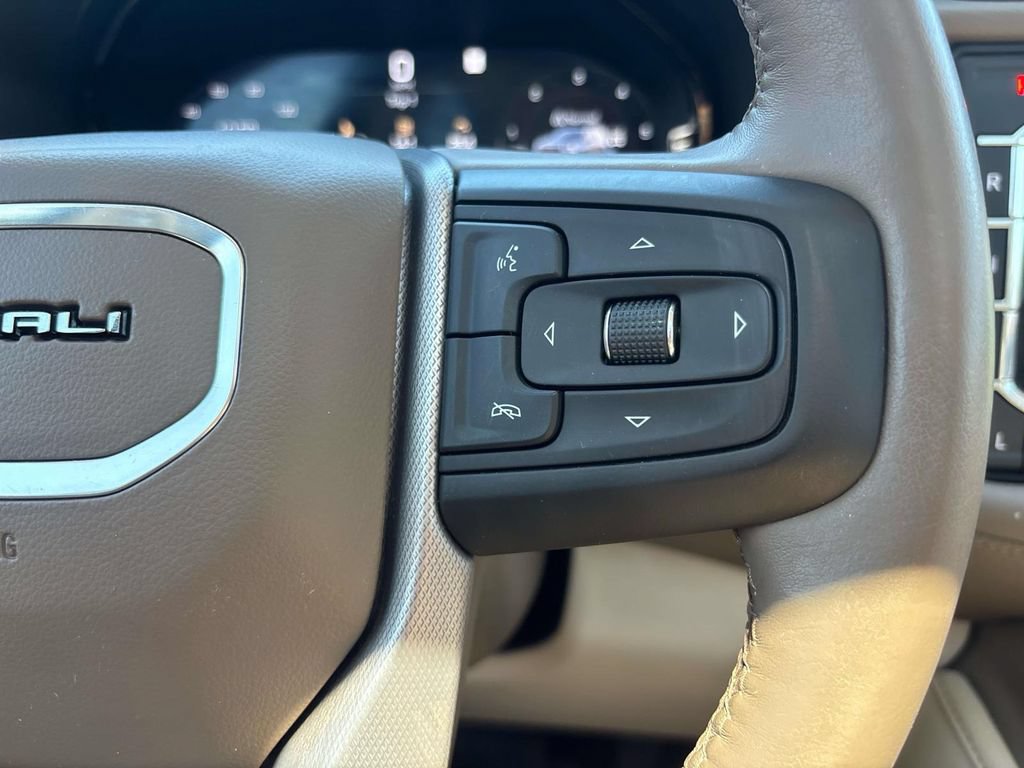Used 2022 GMC Yukon Denali AWD/4WD image 28