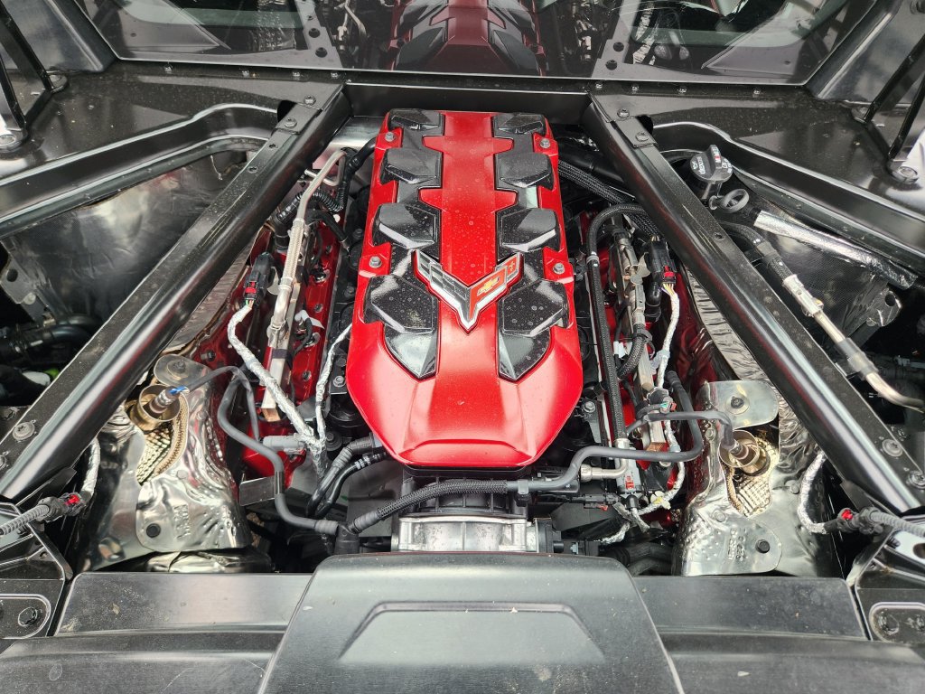 New 2027 Chevrolet Corvette Grand Sport w/ Stealth Interior Trim Package RWD image 26