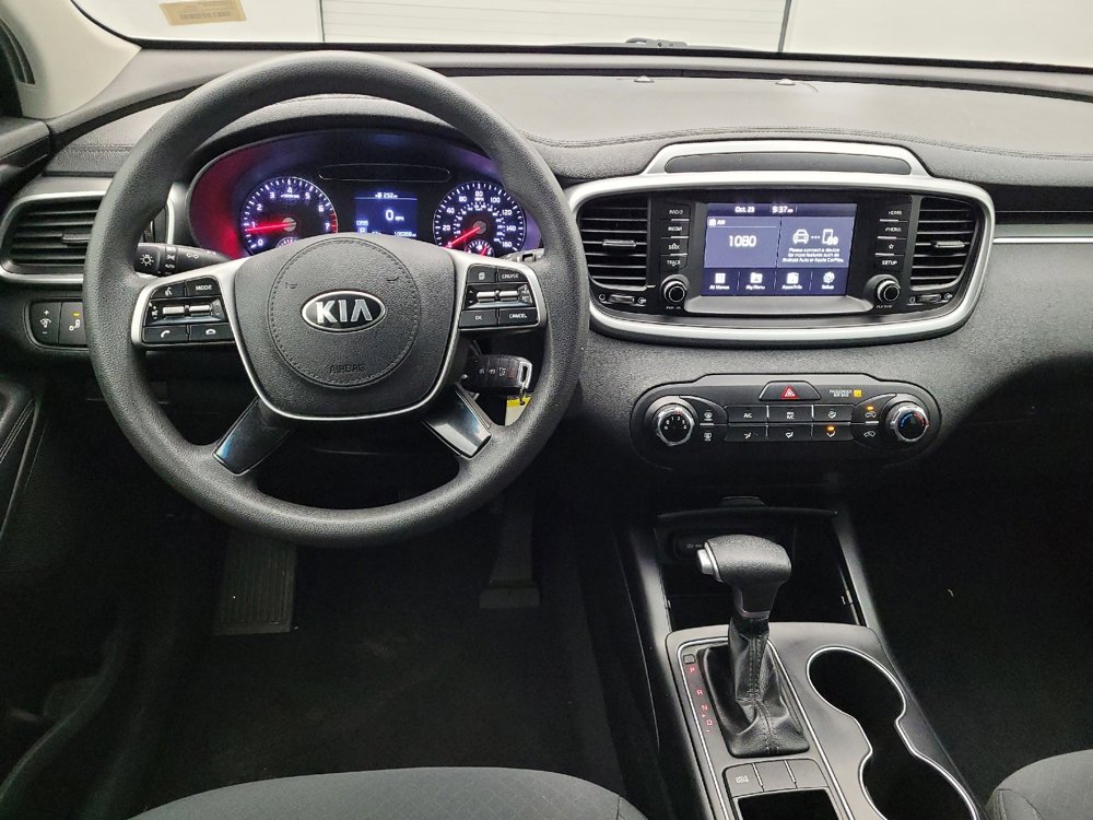 Used 2020 Kia Sorento LX image 22