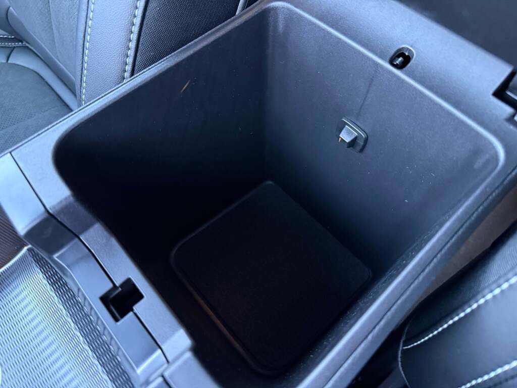 New 2026 Jeep Grand Cherokee Altitude image 37