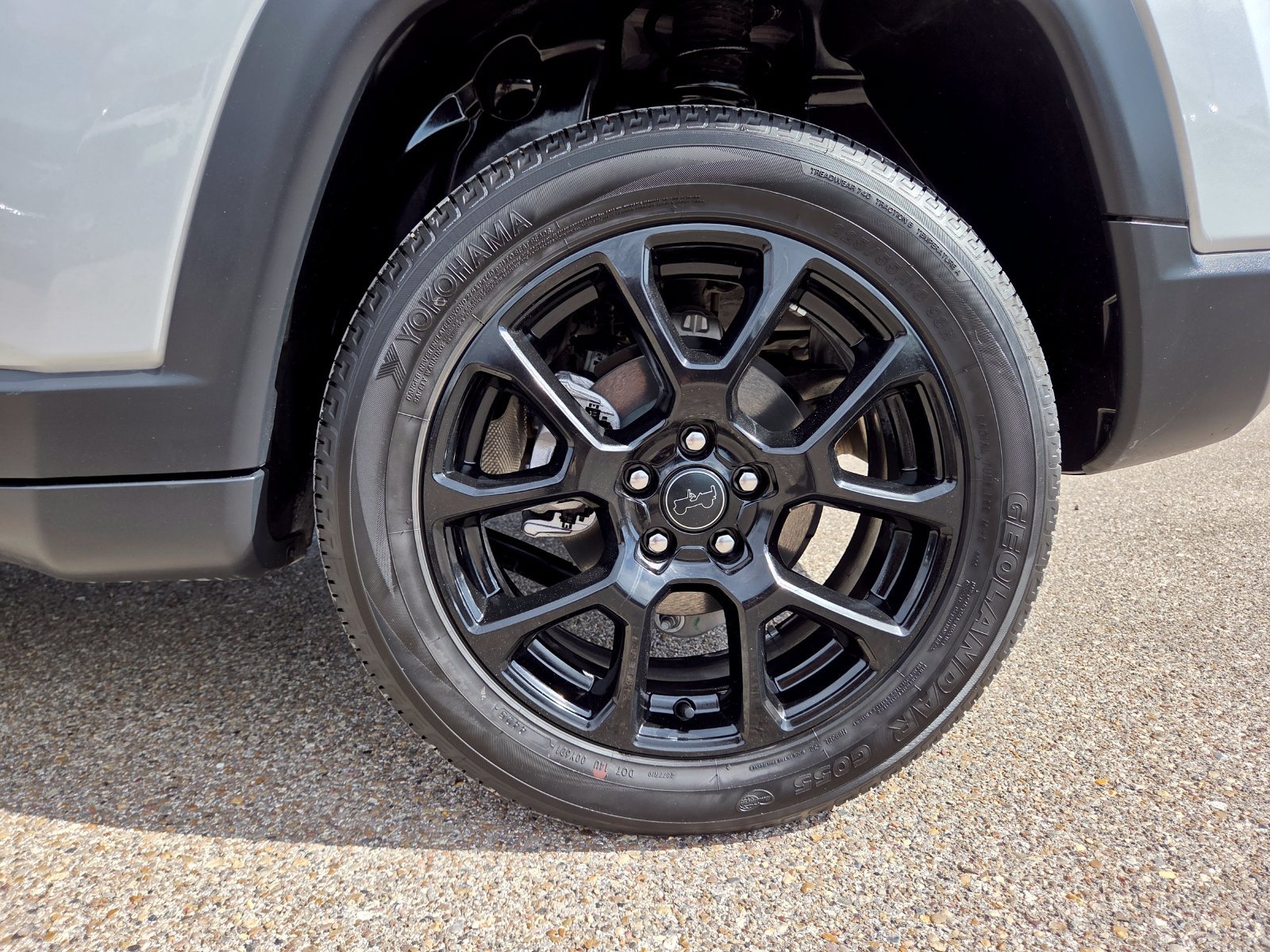 New 2026 Jeep Compass Latitude AWD/4WD image 9