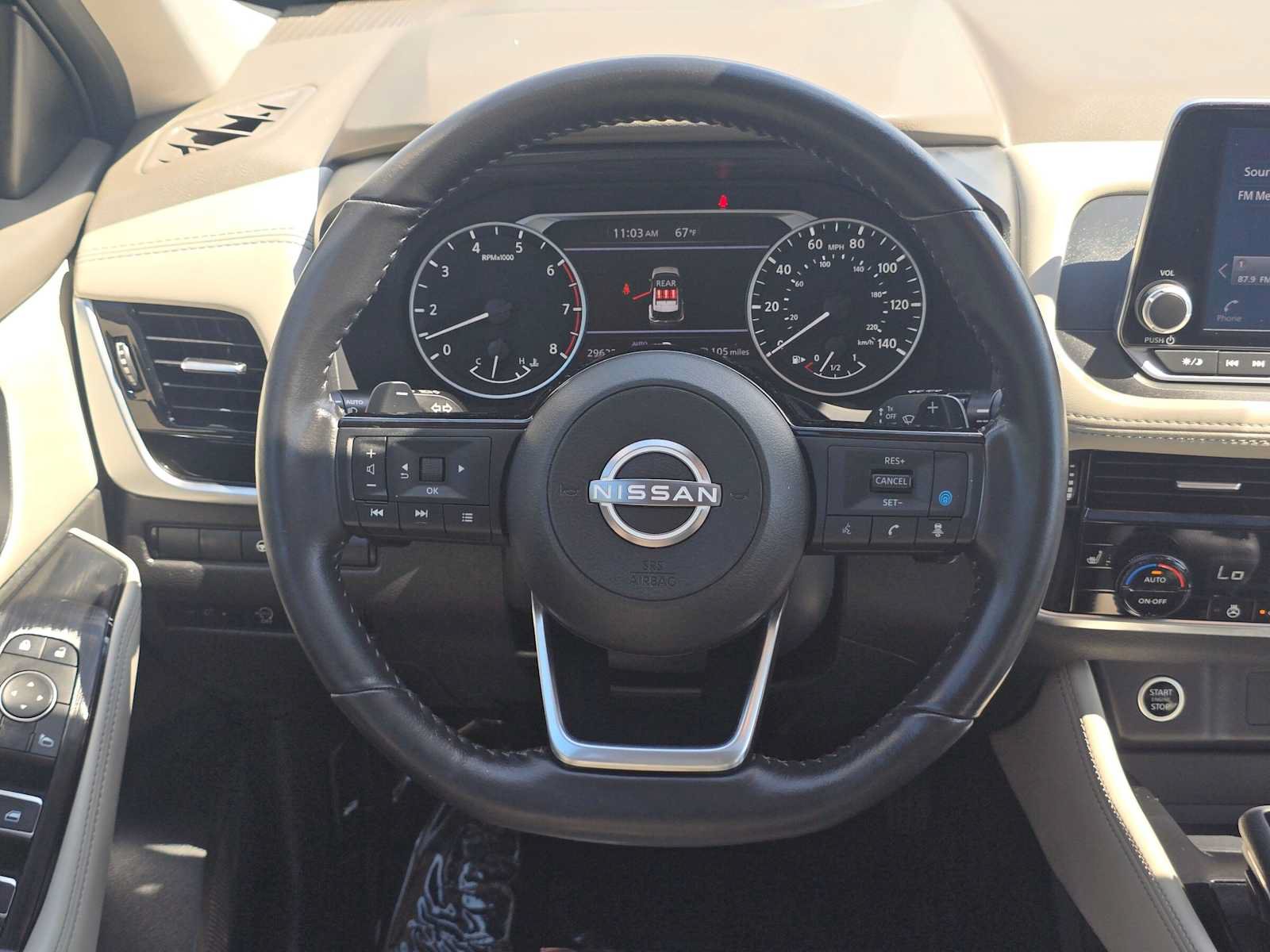 Used 2023 Nissan Rogue SL AWD/4WD image 19