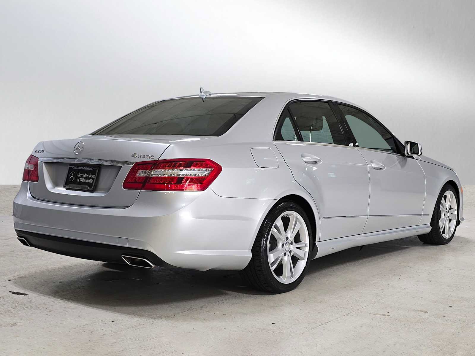 Used 2013 Mercedes-Benz E 350 4MATIC Sedan image 3