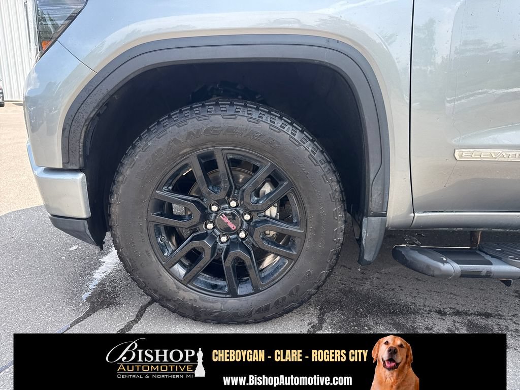 Used 2023 GMC Sierra 1500 Elevation w/ X31 Off-Road Package AWD/4WD image 17