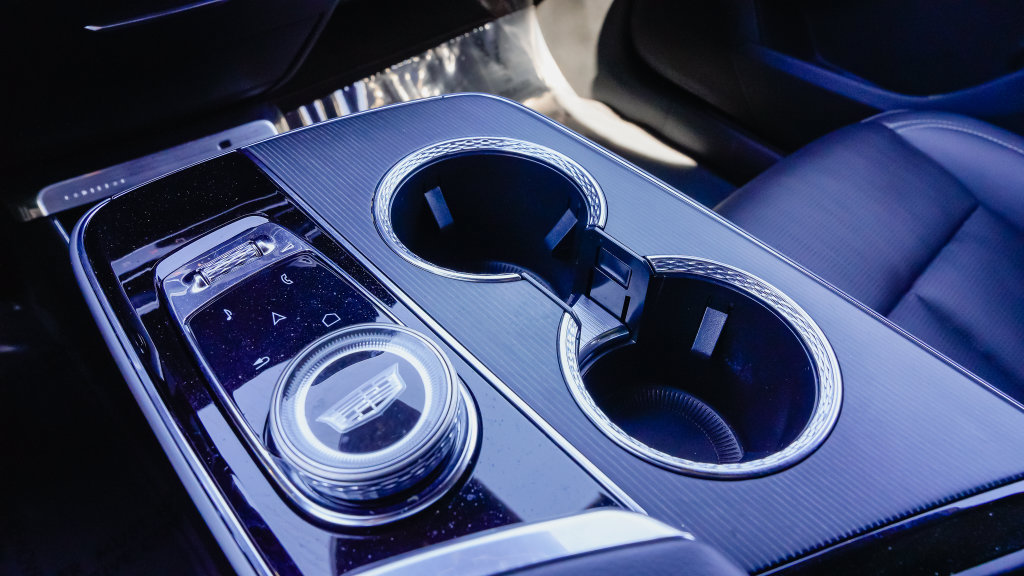 Certified 2024 Cadillac Lyriq Luxury RWD image 13