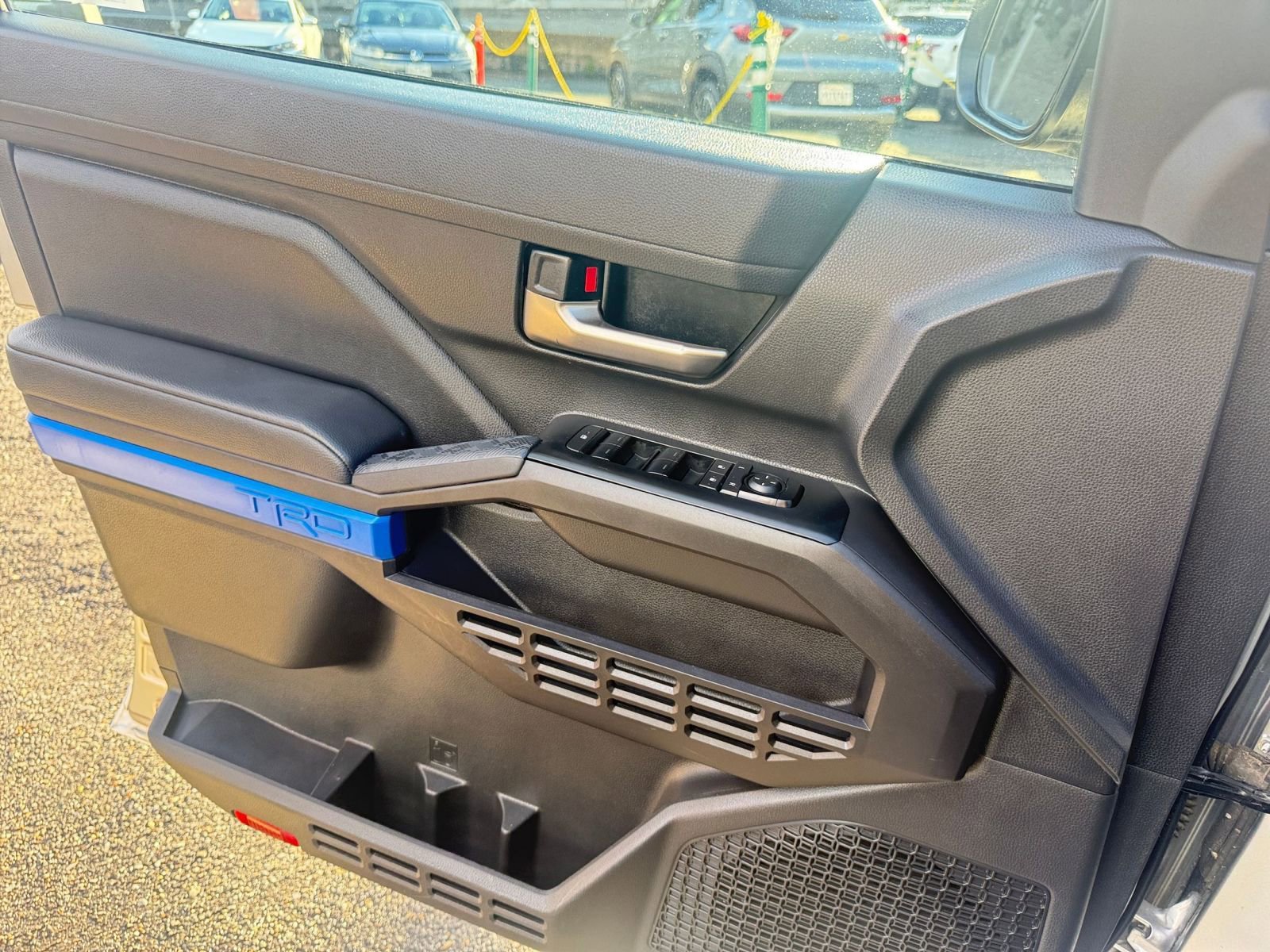 Used 2025 Toyota Tacoma TRD Off-Road image 20