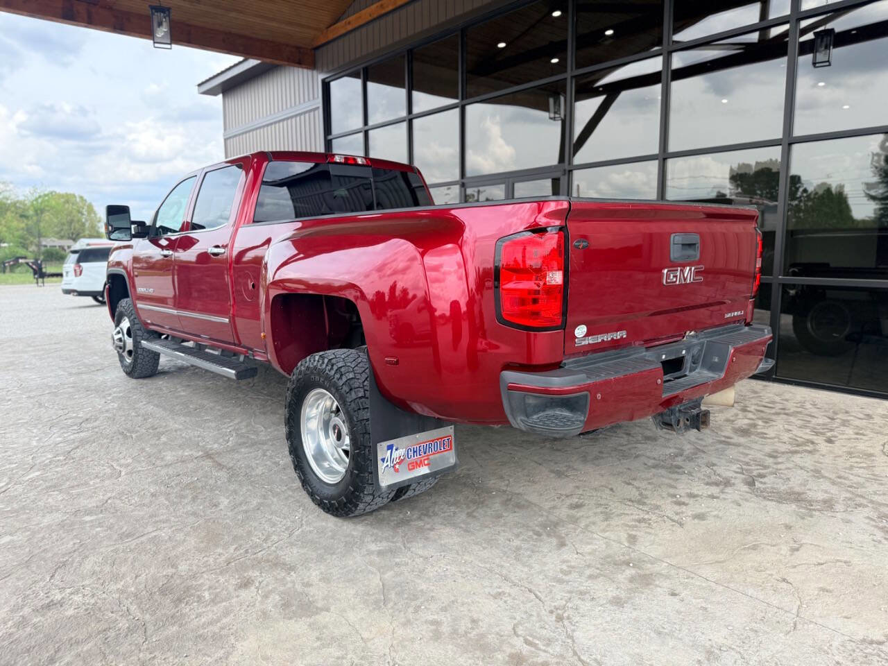 Used 2019 GMC Sierra 3500 Denali w/ Duramax Plus Package AWD/4WD image 8