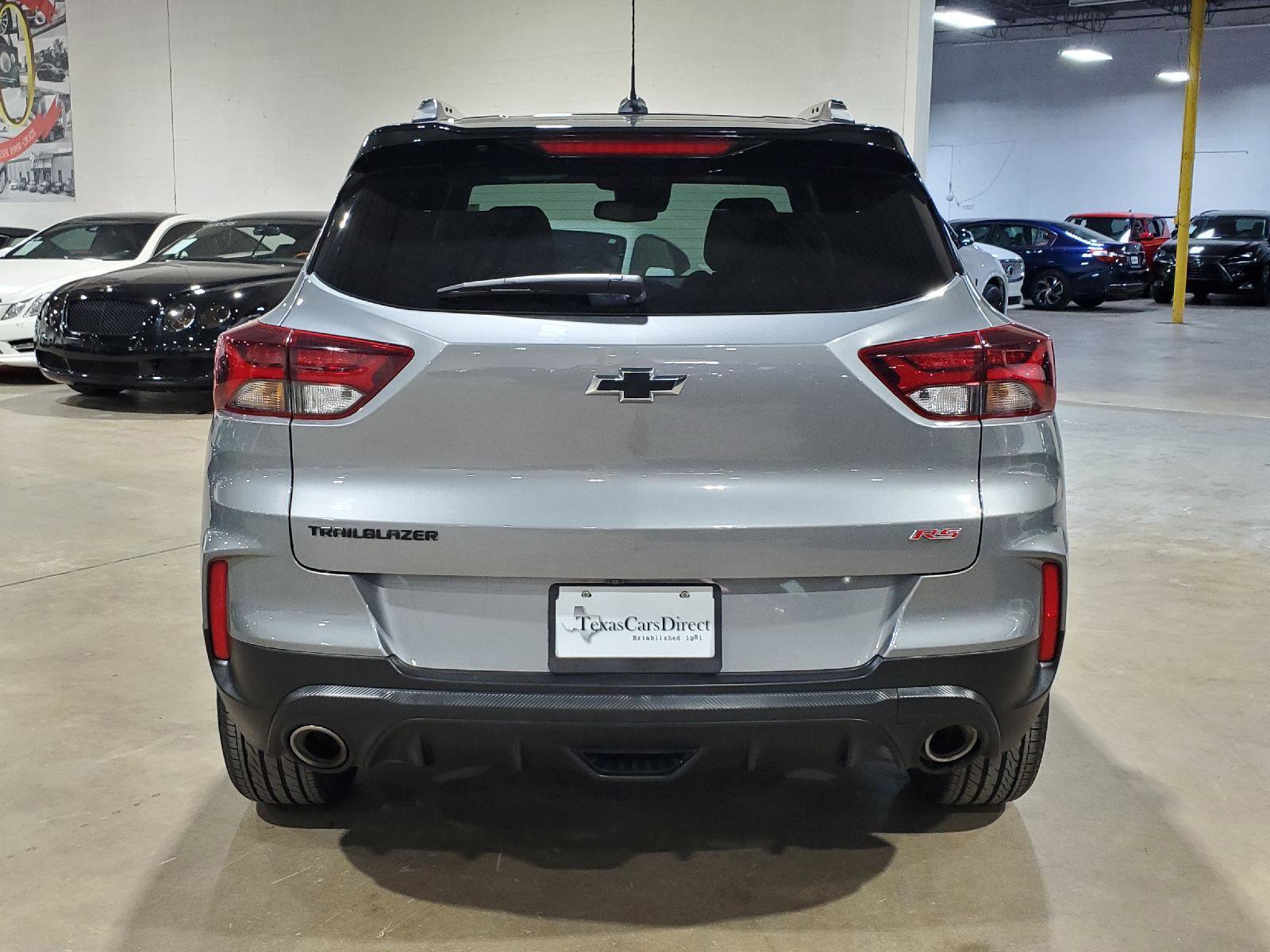 Used 2023 Chevrolet TrailBlazer RS w/ Sun and Liftgate Package image 11