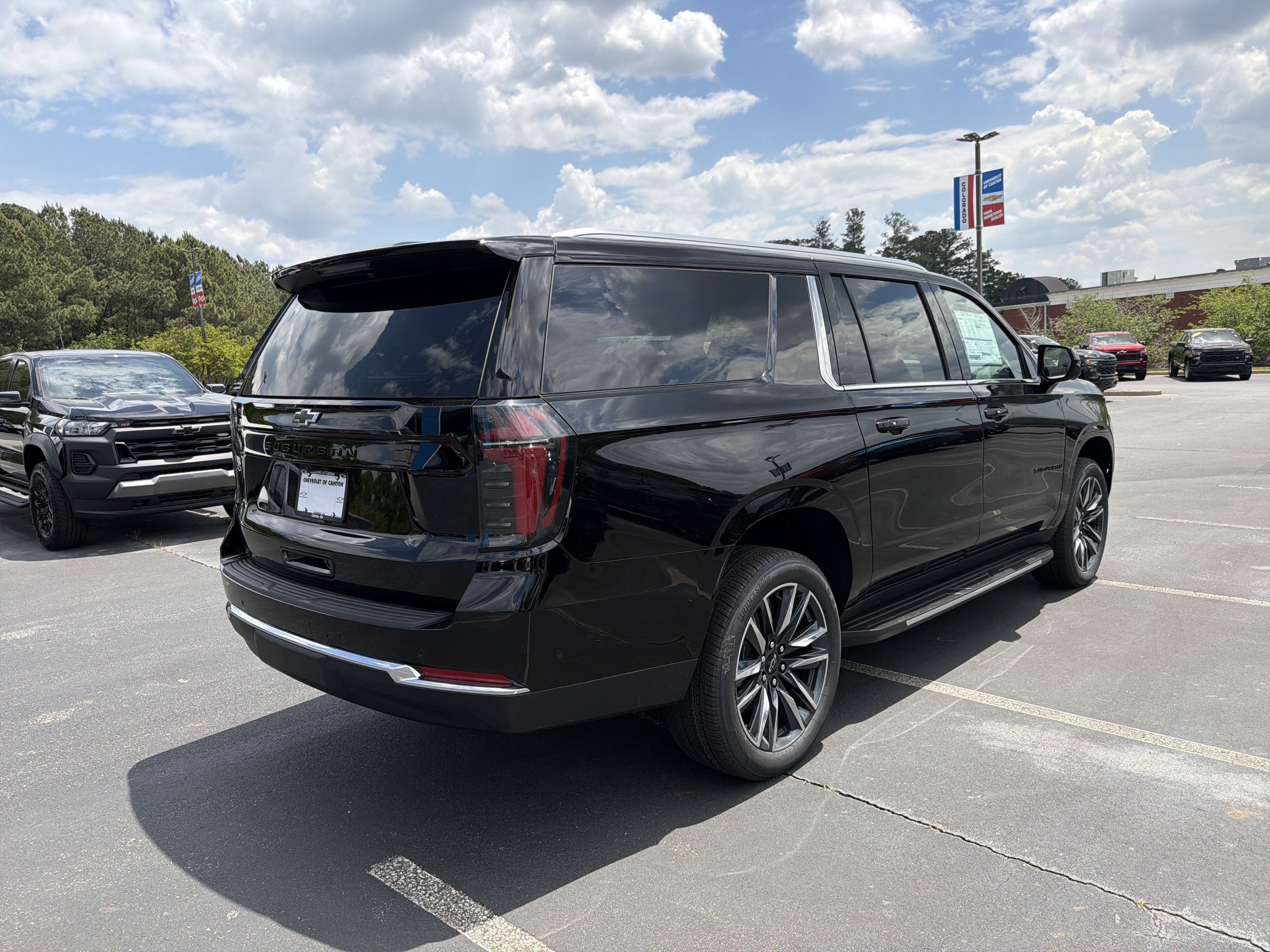 New 2026 Chevrolet Suburban LS RWD image 5