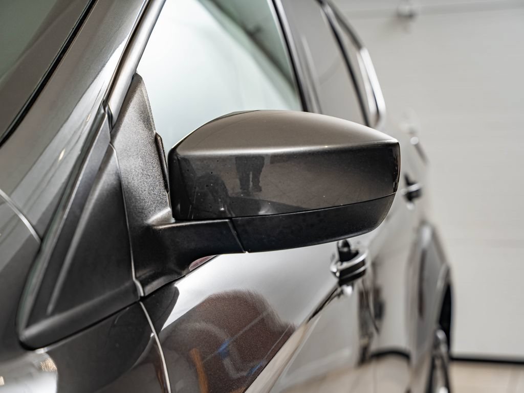 Used 2017 Ford Escape SE FWD image 9