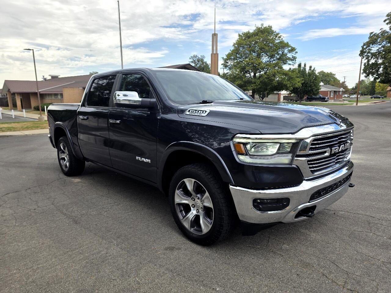 Used 2020 RAM 1500 Laramie image 8