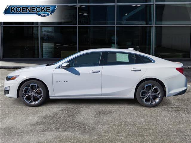 Used 2024 Chevrolet Malibu LT image 2
