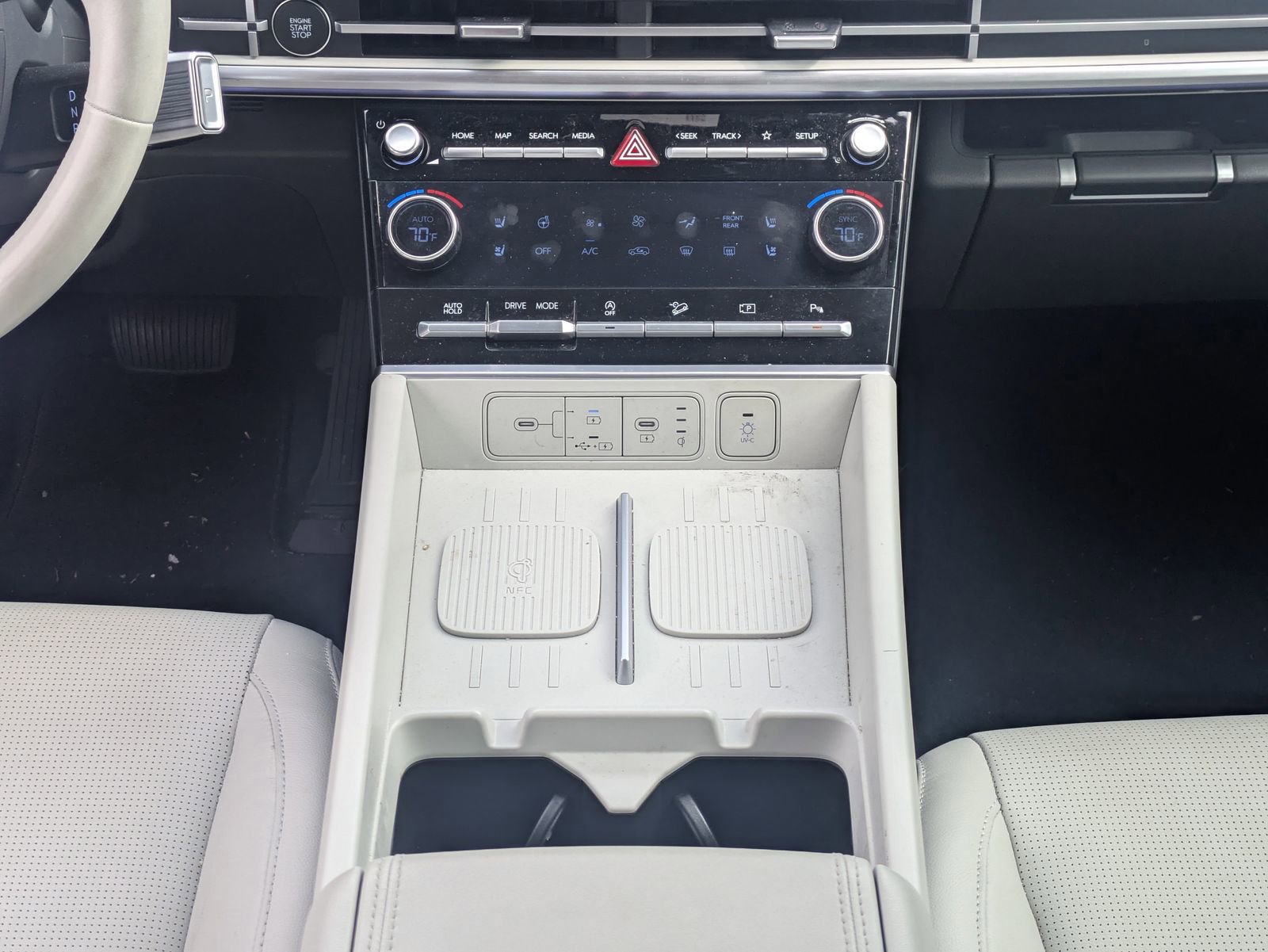 Used 2024 Hyundai Santa Fe Limited image 22