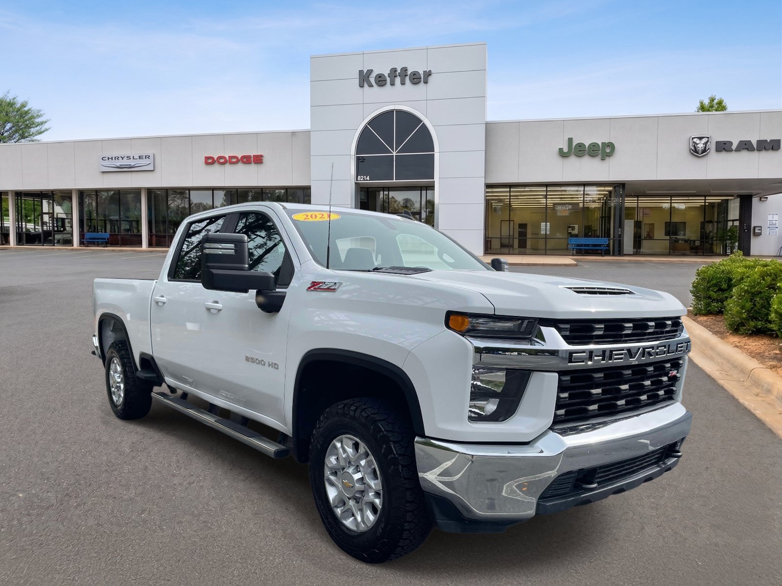 Used 2021 Chevrolet Silverado 2500 LT w/ Z71 Off-Road Package AWD/4WD image 3