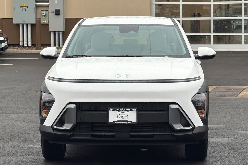 New 2026 Hyundai Kona SE image 3
