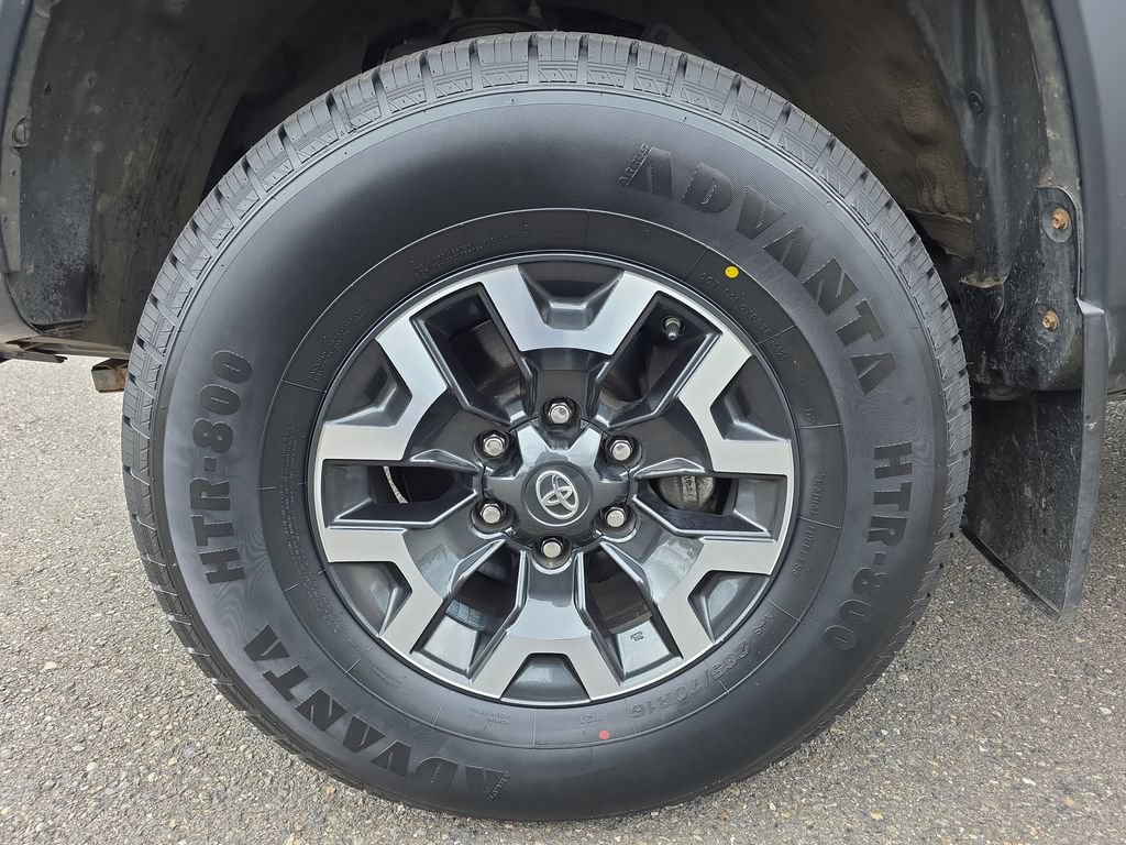 Used 2021 Toyota Tacoma TRD Off-Road AWD/4WD image 14