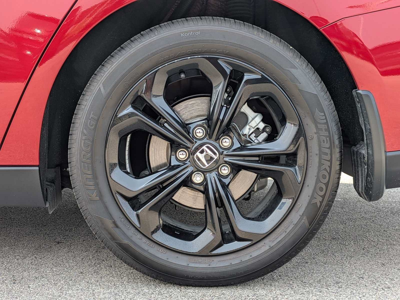 Used 2025 Honda Accord SE image 13
