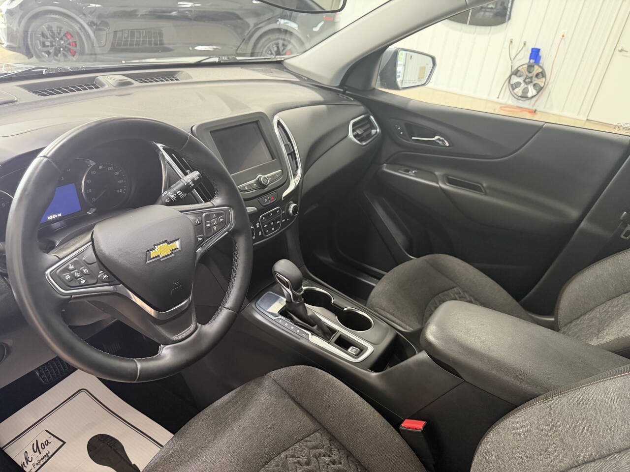 Used 2023 Chevrolet Equinox LT FWD image 11