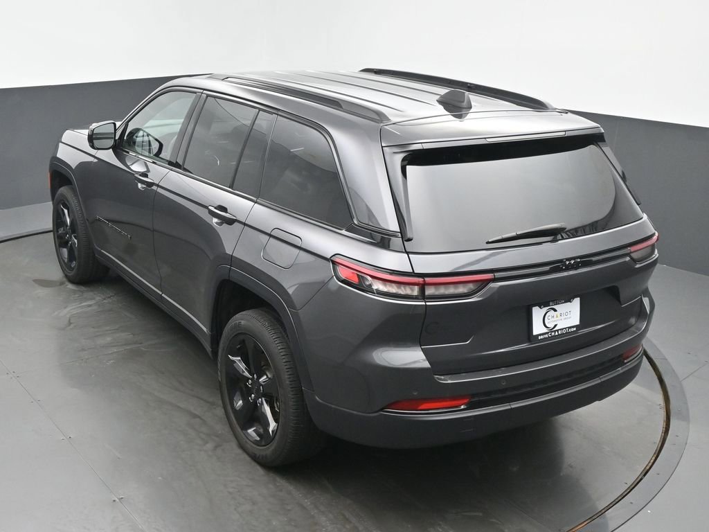 Used 2024 Jeep Grand Cherokee Altitude image 41